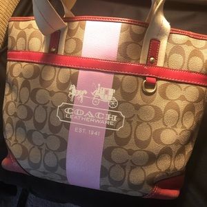 Coach purse in good condition